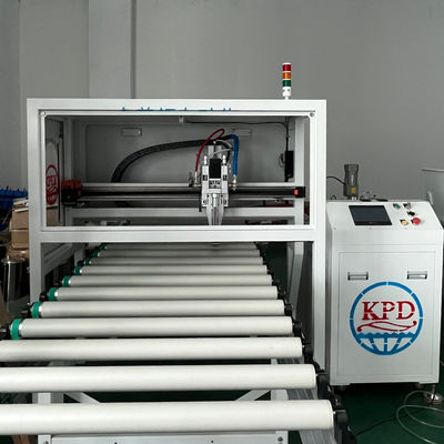 Composite sandwich panel PUR lijm verspreidingsmachine