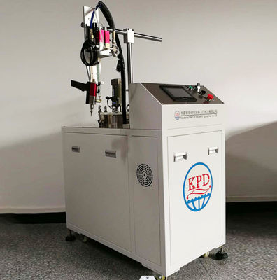 AB Kleefmachine voor de verwerking van mengmiddelen en vloeistoffen