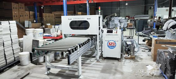 Pomplijmmachine voor samengesteld sandwichpaneel met AB-lijm