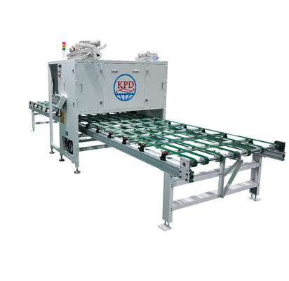 Tweecomponente kleefmachine voor aluminium en thermoplastische honingraat