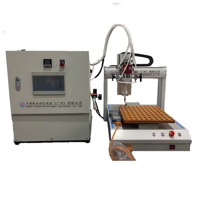 Glijverende machine voor het mengen en injecteren van lijm