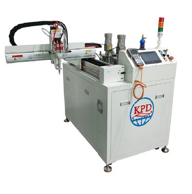 Transformatorpottenmachine met hars