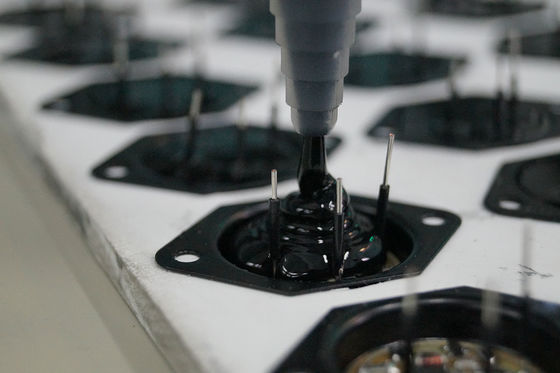 Elektronische onderdelen Silicone vulmachine met semi-automatisch 2 delen hars mengsel